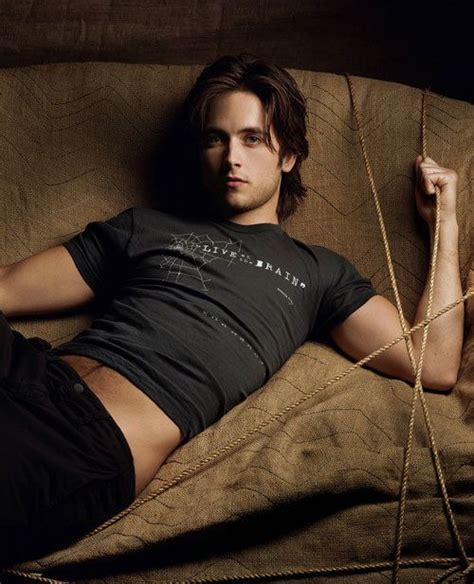 JUSTIN CHATWIN Nude